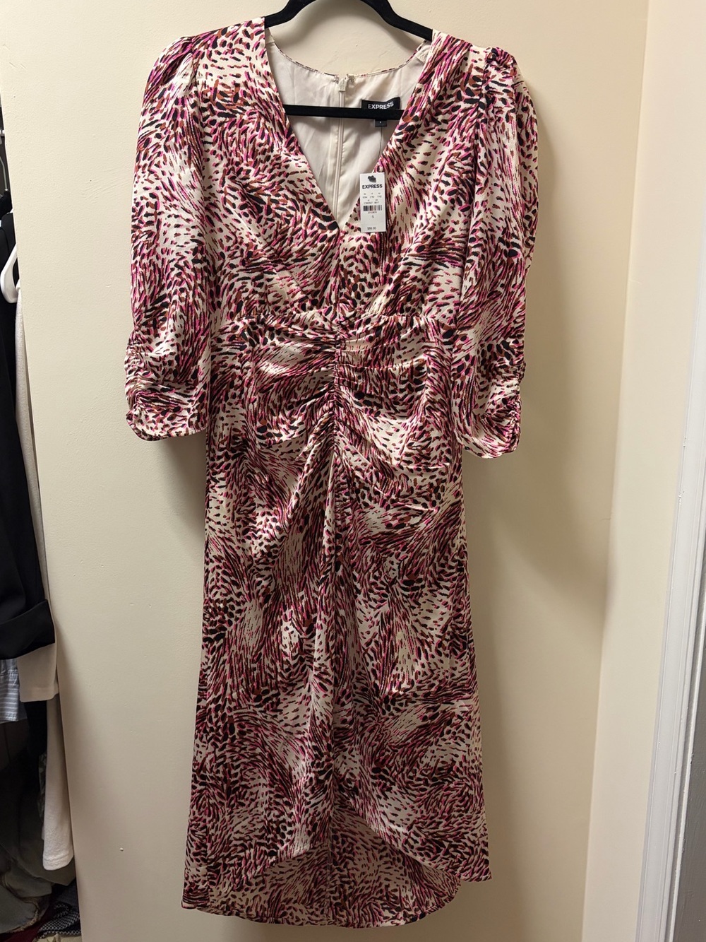 Express Pink Animal Print Hi-Low Midi V-Neck Dress Women’s Small NWT
